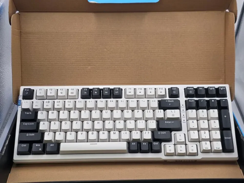 MageGee SKY98 Wireless Mechanical Keyboard 96% RGB Hot Swap Tri-Mode